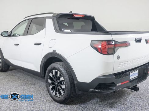 Used 2025 Hyundai Santa Cruz SEL AWD/4WD image 6