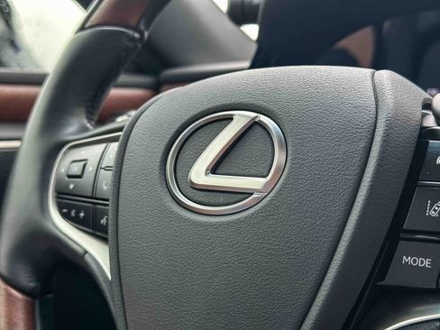 Used 2024 Lexus ES 350 w/ Ultra Luxury Package FWD image 30