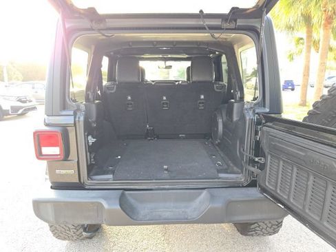 Used 2021 Jeep Wrangler Unlimited Sport AWD/4WD image 10