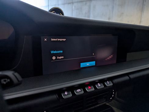 Used 2025 Porsche 911 Carrera image 41