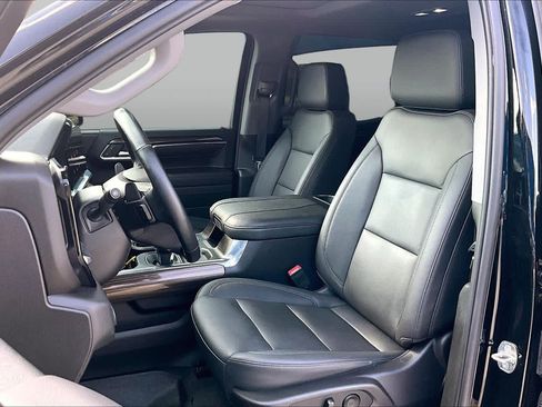 Used 2024 Chevrolet Silverado 1500 LT Trail Boss w/ LT Trail Boss Premium Package AWD/4WD image 8