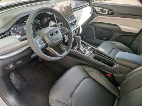 New 2026 Jeep Compass Limited image 11