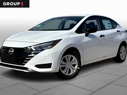 New 2025 Nissan Versa S w/ Trunk Package