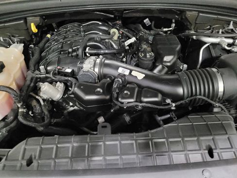 Used 2022 Jeep Grand Cherokee L Laredo w/ Luxury Tech Group I AWD/4WD image 30