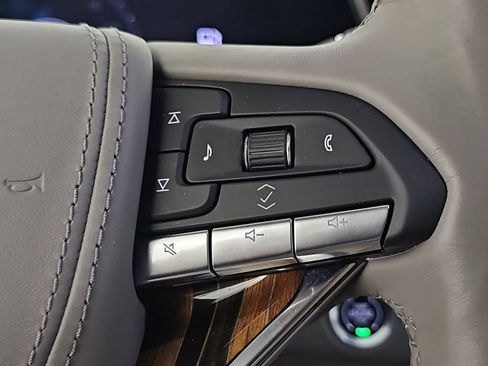 Used 2024 Cadillac Escalade Sport Platinum RWD image 16