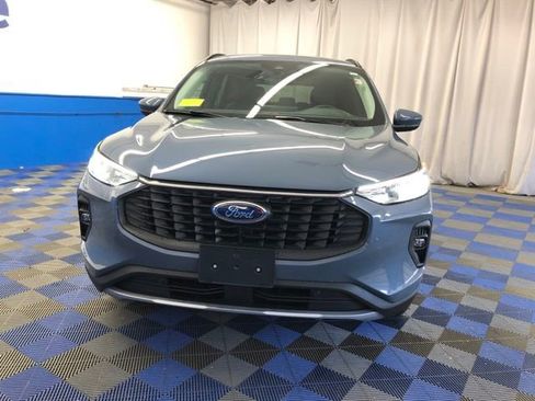 New 2025 Ford Escape SE image 6