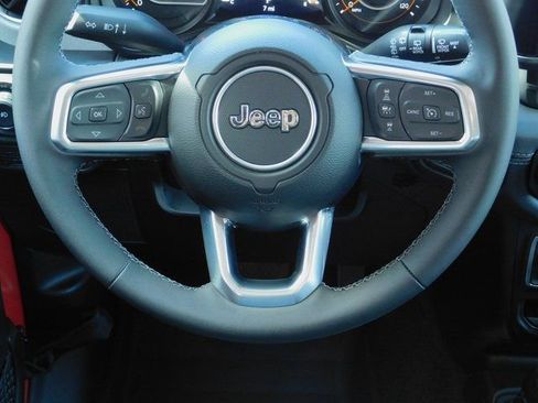 New 2025 Jeep Wrangler Unlimited Sahara w/ Technology Group AWD/4WD image 7