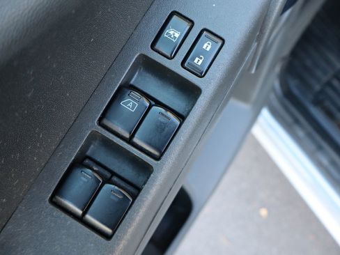 Used 2012 Nissan Xterra PRO-4X w/ Pro-4x Leather Pkg image 26