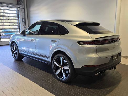 New 2026 Porsche Cayenne Coupe image 3