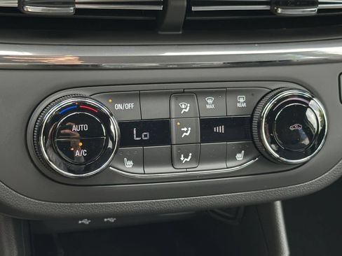 New 2026 Buick Envista Preferred w/ Convenience I Package FWD image 23