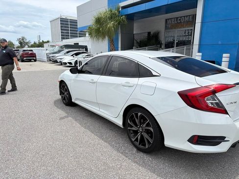 Used 2020 Honda Civic Sport image 6
