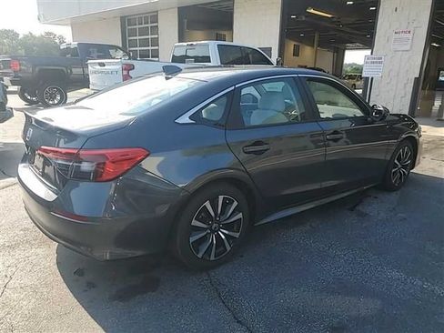 Used 2023 Honda Civic EX image 19