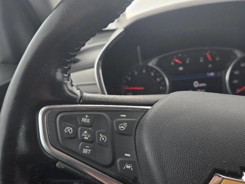 Used 2020 Chevrolet Equinox Premier image 19