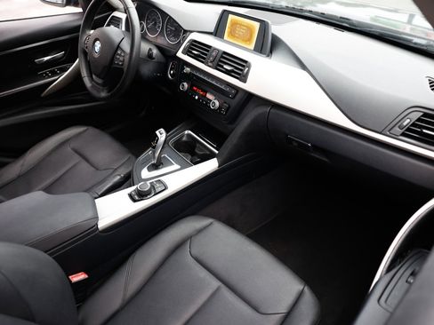 Used 2014 BMW 320i Sedan image 16