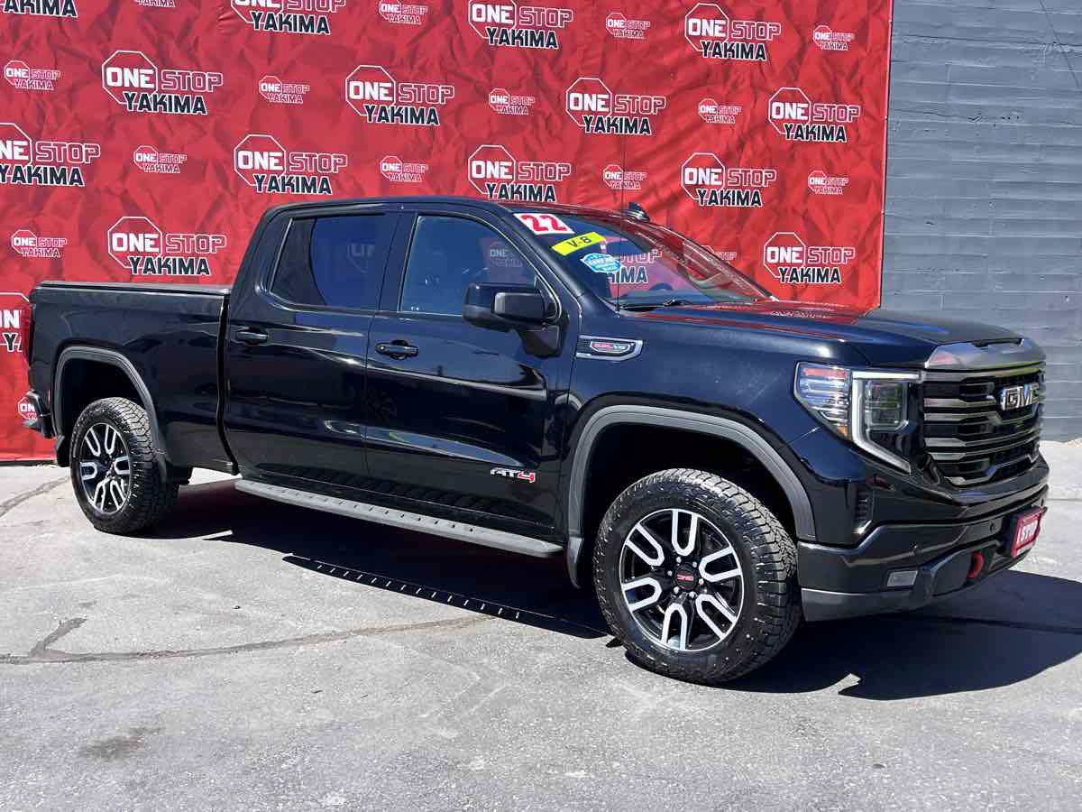 Used 2022 GMC Sierra 1500 AT4 w/ AT4 Premium Package AWD/4WD image 3