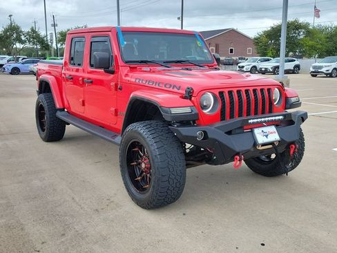 Used 2022 Jeep Gladiator Rubicon w/ Cold Weather Group AWD/4WD image 4