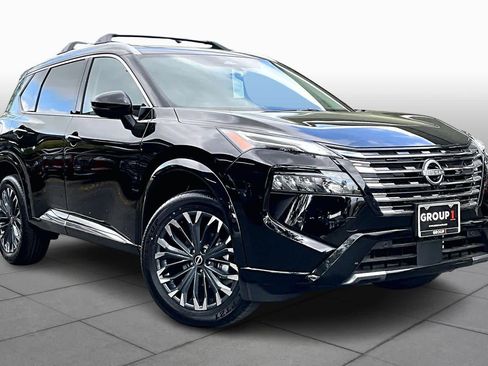 New 2026 Nissan Rogue Platinum image 2