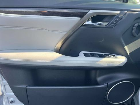 Used 2018 Lexus RX 350L Luxury w/ Accessory Package AWD/4WD image 15