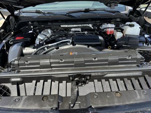 Used 2025 GMC Sierra 2500 AT4 AWD/4WD image 34