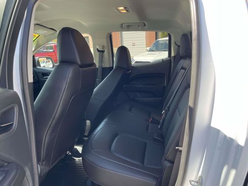 Used 2022 GMC Canyon Elevation w/ Elevation Premium Package AWD/4WD image 3