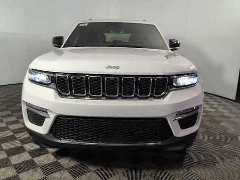 New 2025 Jeep Grand Cherokee Limited AWD/4WD image 2