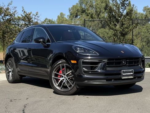 Used 2025 Porsche Macan S image 9