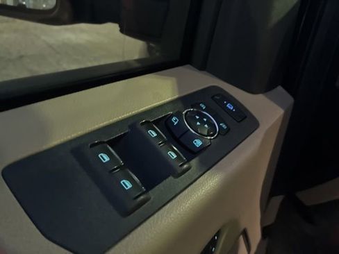 Used 2017 Ford F250 Lariat w/ Lariat Ultimate Package image 14