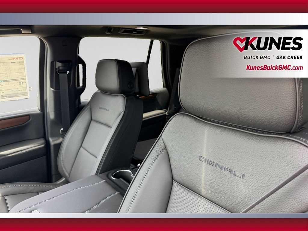 New 2026 GMC Yukon Denali w/ Denali Reserve Package AWD/4WD image 23