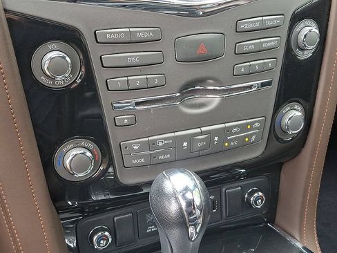 Used 2019 Nissan Armada Platinum w/ Captain's Chairs Package AWD/4WD image 18