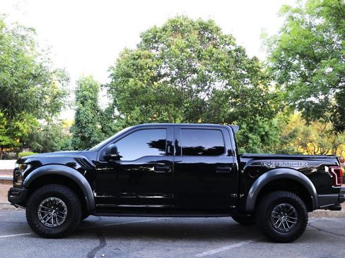 Used 2019 Ford F150 Raptor w/ Equipment Group 801A Mid image 13