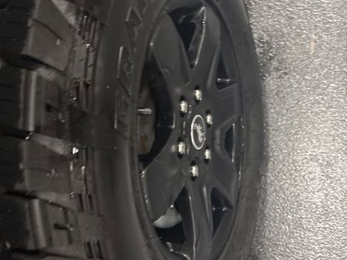 Used 2023 Ford Bronco Black Diamond image 13