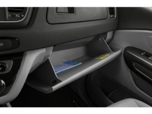 Used 2018 Kia Sedona LX w/ LX Essentials Premium Package image 20