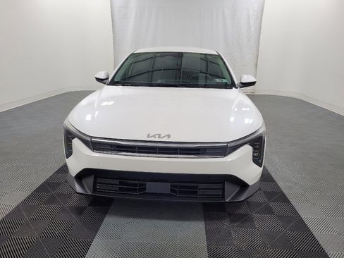 Used 2025 Kia K4 LX image 15