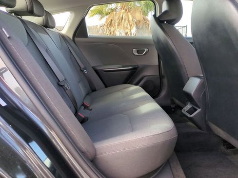 Used 2025 Kia K4 FWD image 33