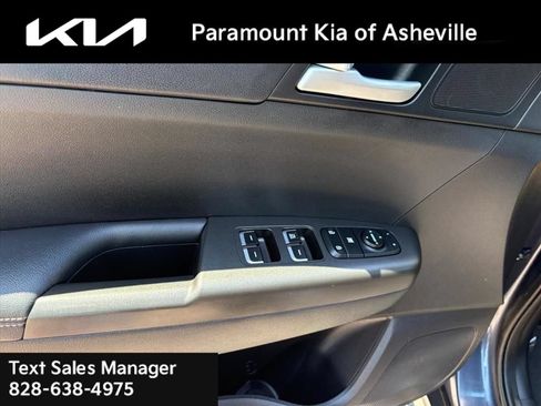 Used 2020 Kia Sportage LX FWD image 21