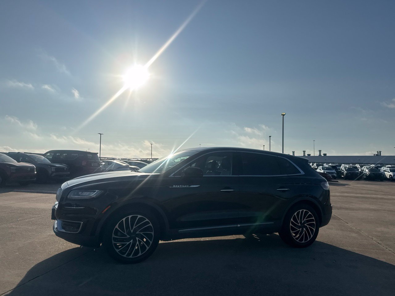 Used 2019 Lincoln Nautilus Reserve w/ Cargo Utility Package FWD image 17