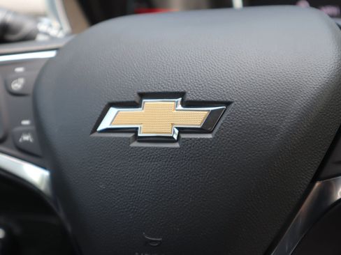 Used 2024 Chevrolet Equinox LT FWD image 29
