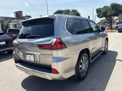 Used 2016 Lexus LX 570 4WD w/ Luxury Package image 5