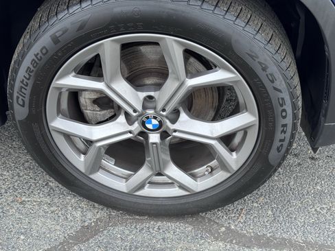 Used 2023 BMW X4 xDrive30i image 11