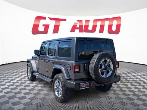 Used 2021 Jeep Wrangler Unlimited Sahara AWD/4WD image 3