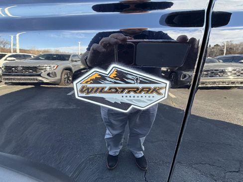 Used 2023 Ford Bronco Wildtrak image 7