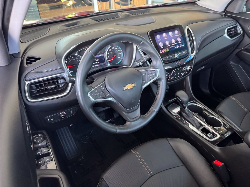 Used 2023 Chevrolet Equinox Premier FWD image 3