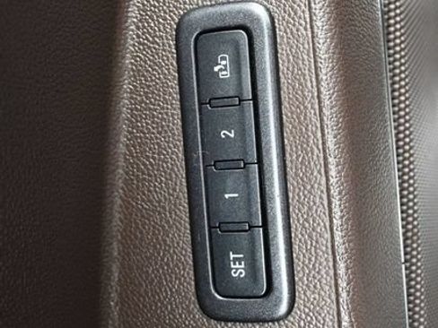Used 2015 Chevrolet Suburban LTZ AWD/4WD image 15