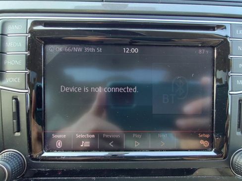 Used 2016 Volkswagen Tiguan SE FWD image 23