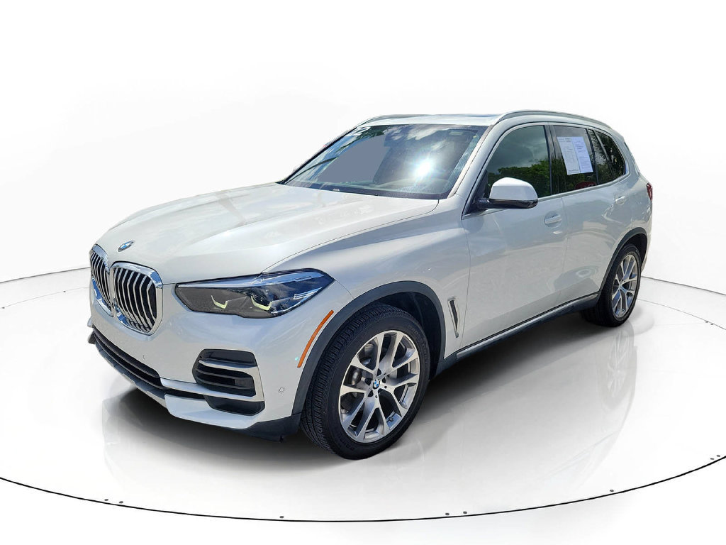 Used 2022 BMW X5 sDrive40i w/ Premium Package RWD image 2