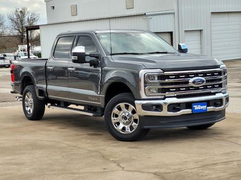 New 2026 Ford F250 Lariat w/ Chrome Package image 2