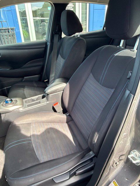 Used 2019 Nissan Leaf S w/ S Charge Package FWD image 12