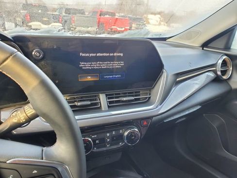 Certified 2024 Chevrolet Trax ACTIV w/ Sunroof Package image 26