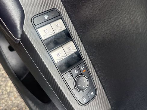 Used 2024 Mitsubishi Outlander SE image 8