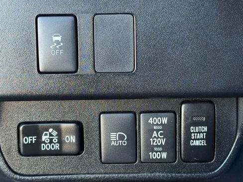 Used 2020 Toyota Tacoma TRD Sport image 27